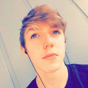 Meet your Posher, Thomas